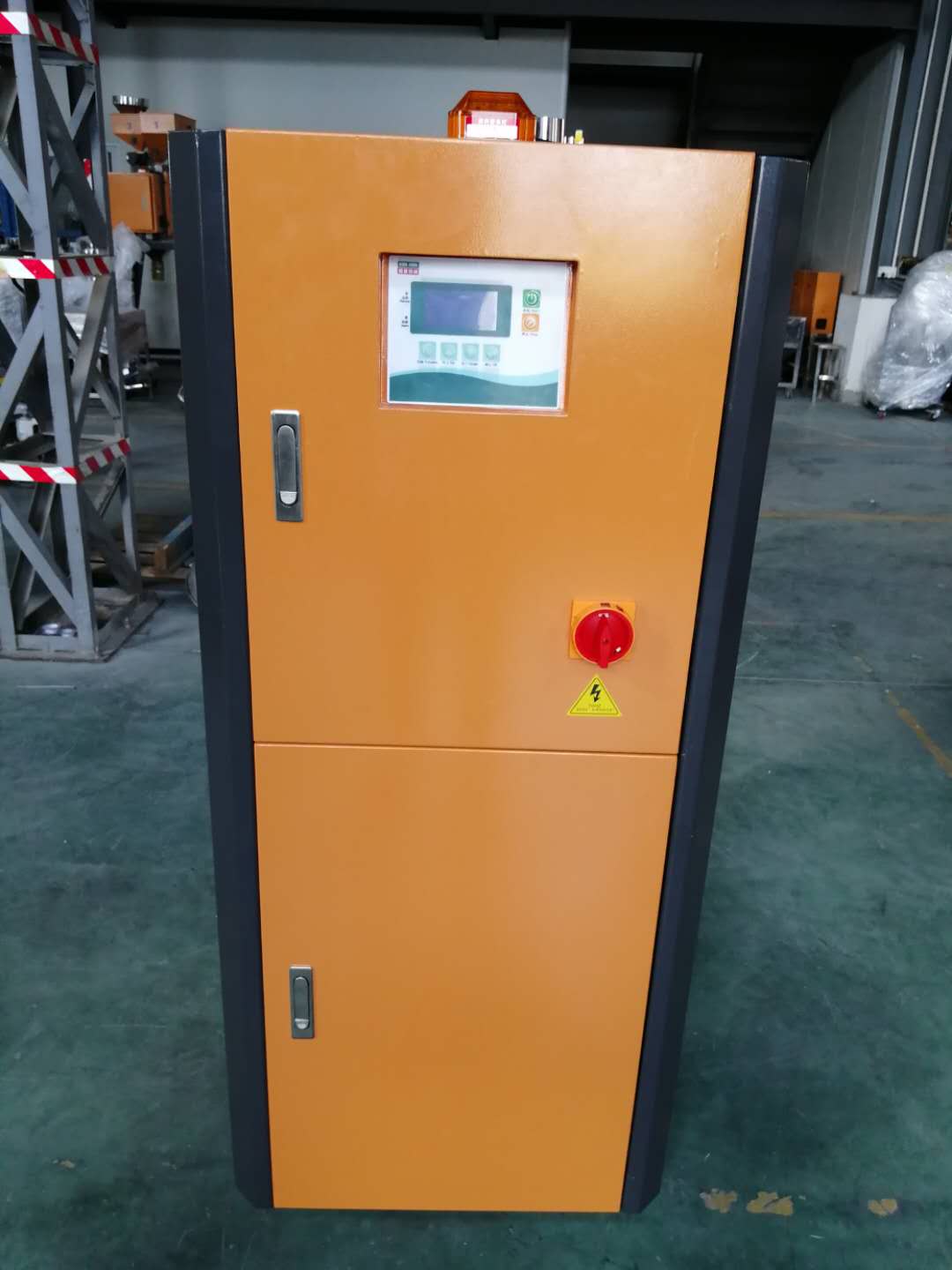 專(zhuān)業(yè)的塑料除濕干燥機(jī)設(shè)備廠家